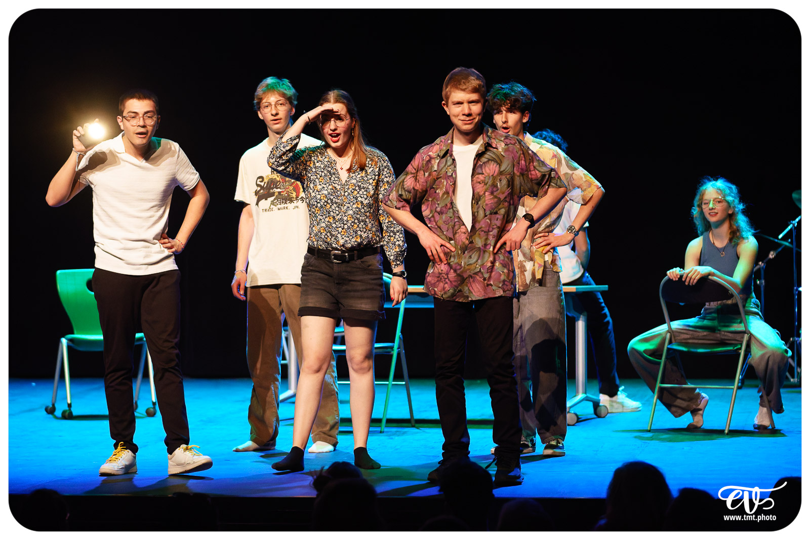 MAIS SONGEONS À RÉPÉTER S'IL VOUS PLAIT !